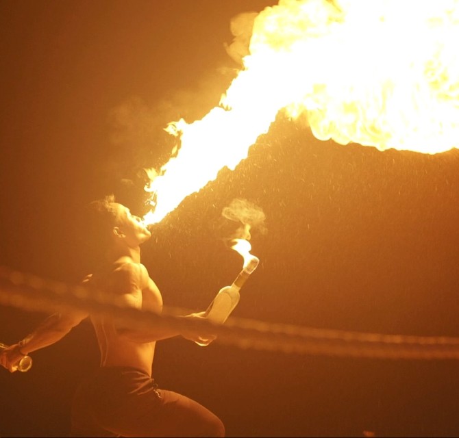 Cover w670 h640 tw1130 th1081 x1159 y10 cr activ